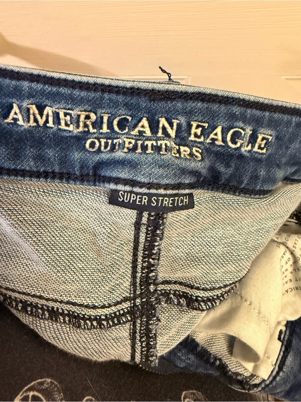 American Eagle Outfitters Super Stretch Dark Blue High Rise Jegging Denim Size 6